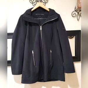 Andrew Marc Black Hooded Softshell Jacket – Size M - EUC